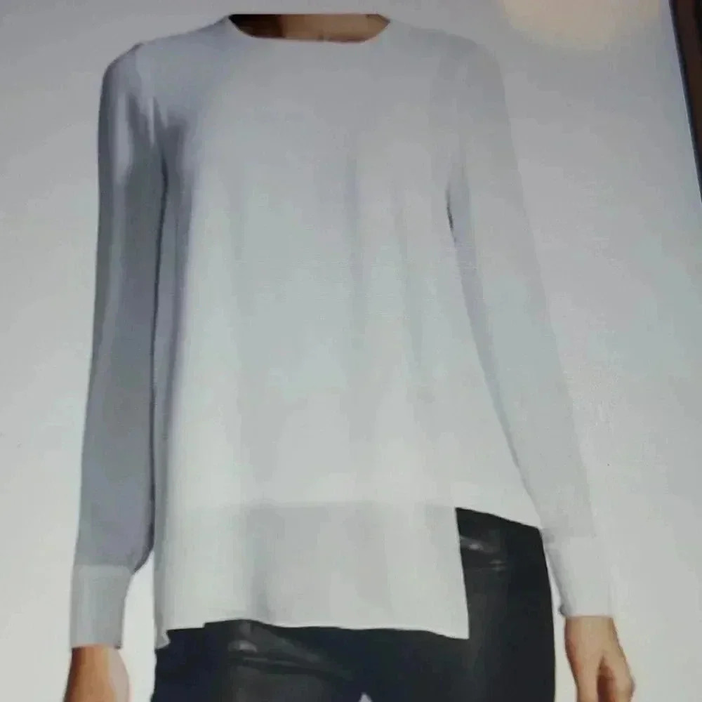 BCBG MAXAZRIA white blouse